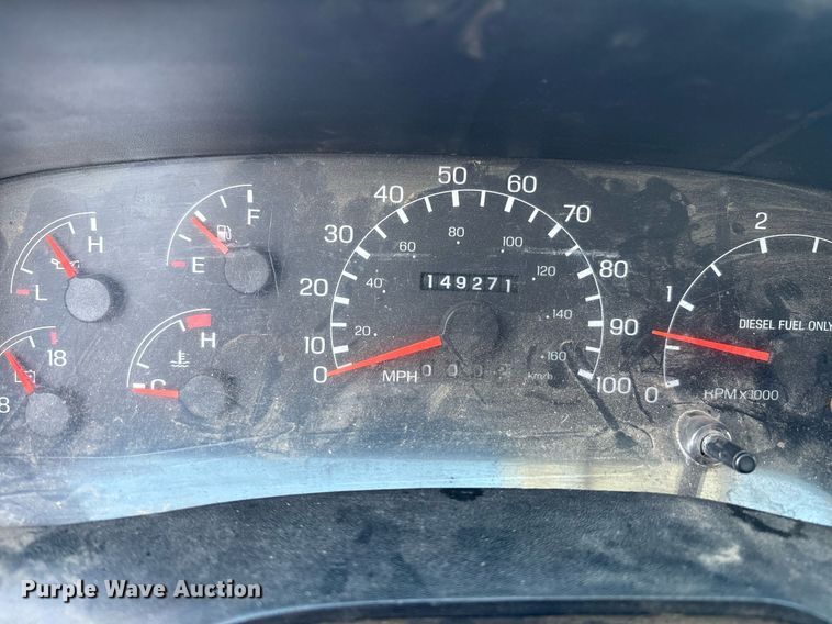 image for item EM2588 2004 Ford F750 Super Duty bucket truck