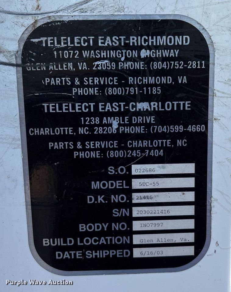 image for item EM2589 2004 Ford F750 Super Duty bucket truck