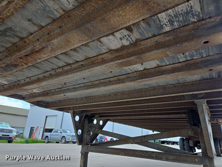 image for item EM7283 2007 Utility Trailer Manufacturer dry van trailer