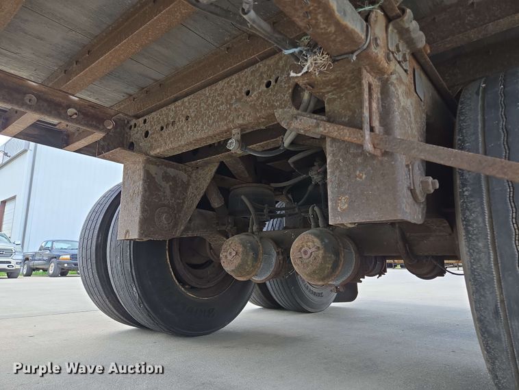 image for item EM7283 2007 Utility Trailer Manufacturer dry van trailer