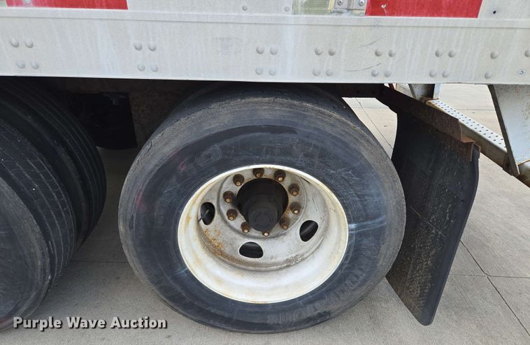 image for item EM7283 2007 Utility Trailer Manufacturer dry van trailer