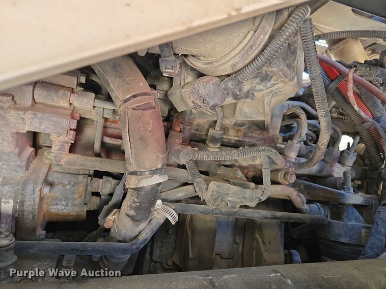 image for item EM7340 2017 Peterbilt 320 refuse truck