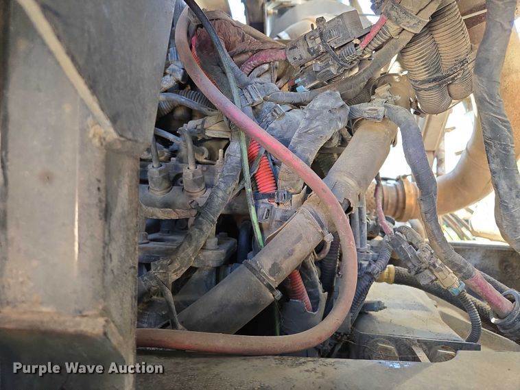 image for item EM7340 2017 Peterbilt 320 refuse truck