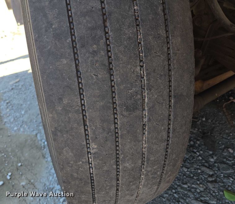 image for item EM7340 2017 Peterbilt 320 refuse truck