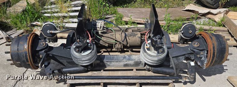 image for item EM7369 Link pusher axle