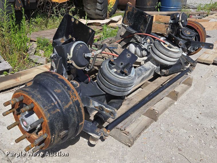 image for item EM7369 Link pusher axle