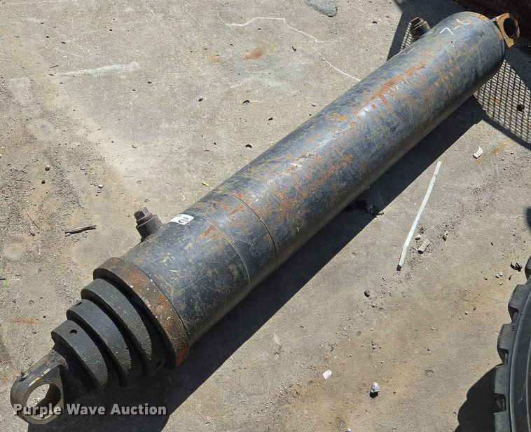 image for item EM7371 Parker hydraulic lift cylinder