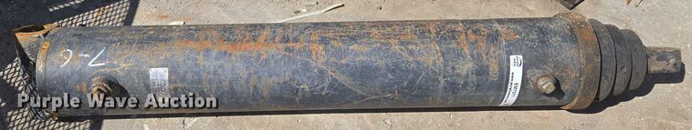 image for item EM7371 Parker hydraulic lift cylinder