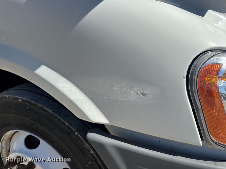 image for item EN4559 2016 Freightliner Cascadia Evolution semi truck