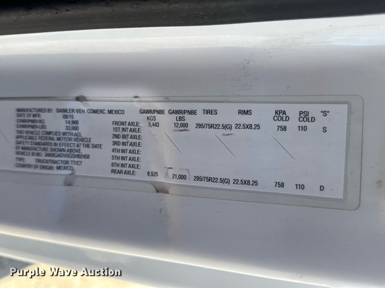 image for item EN4559 2016 Freightliner Cascadia Evolution semi truck