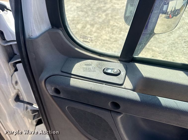 image for item EN4560 2016 Freightliner Cascades Evolution semi truck