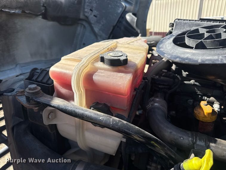 image for item EN4560 2016 Freightliner Cascades Evolution semi truck