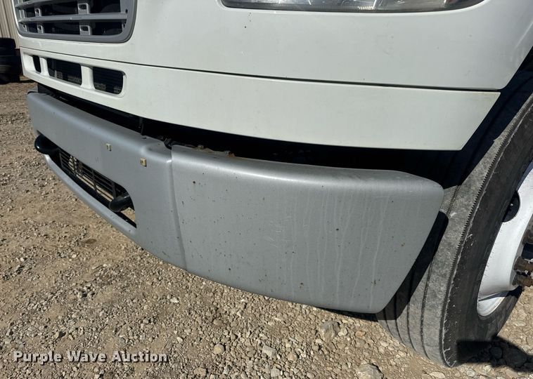 image for item EN4561 2014 Freightliner M2 semi truck