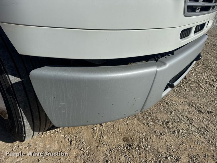 image for item EN4561 2014 Freightliner M2 semi truck