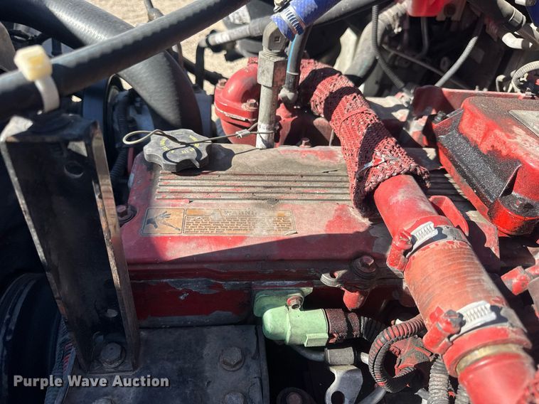 image for item EN4561 2014 Freightliner M2 semi truck