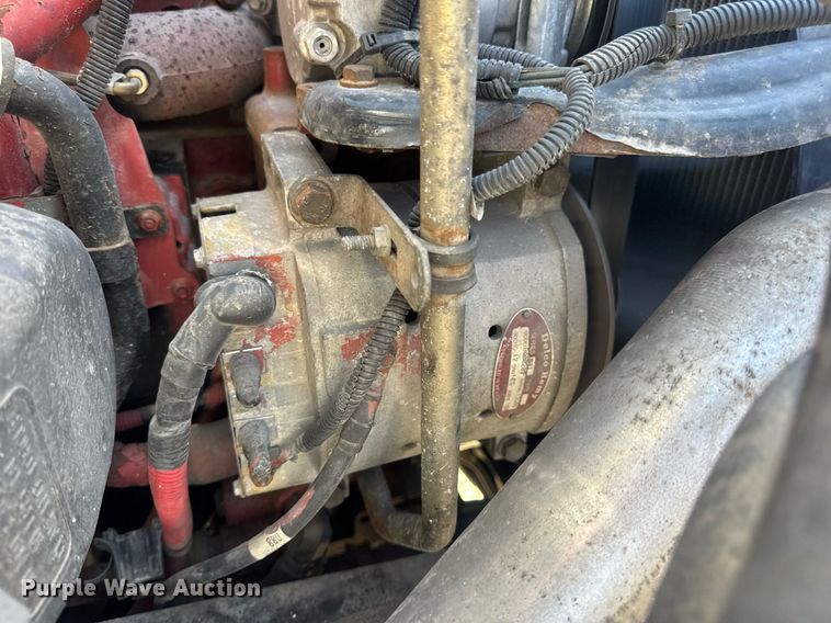 image for item EN4561 2014 Freightliner M2 semi truck