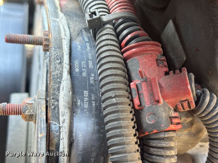 image for item EN4561 2014 Freightliner M2 semi truck