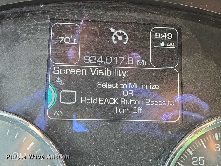 image for item EN8039 2014 Kenworth T680 semi truck