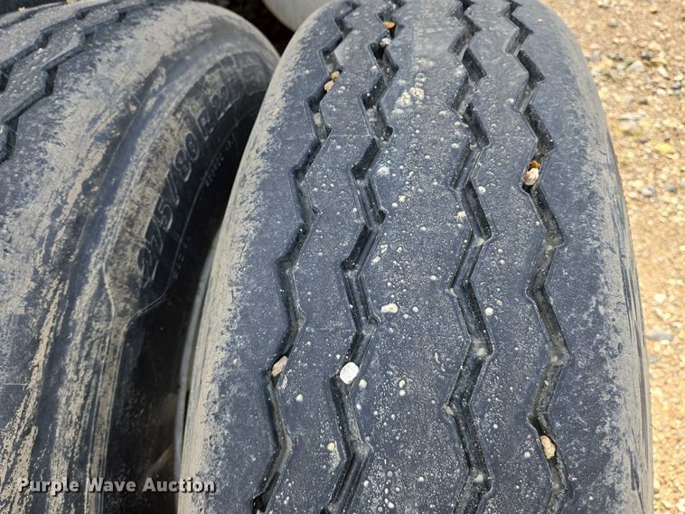 image for item EN8039 2014 Kenworth T680 semi truck