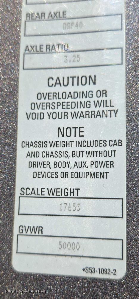 image for item EN8039 2014 Kenworth T680 semi truck