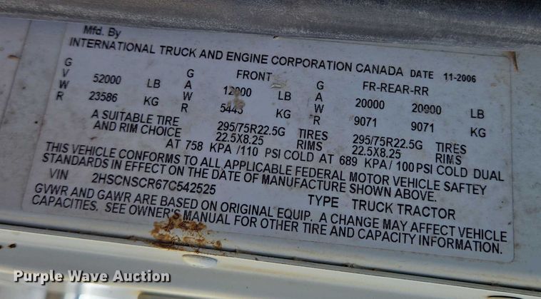 image for item EO0830 2007 International 9400i semi truck