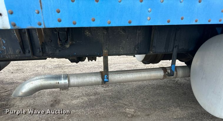 image for item EQ4711 1997 Kenworth T600 semi truck