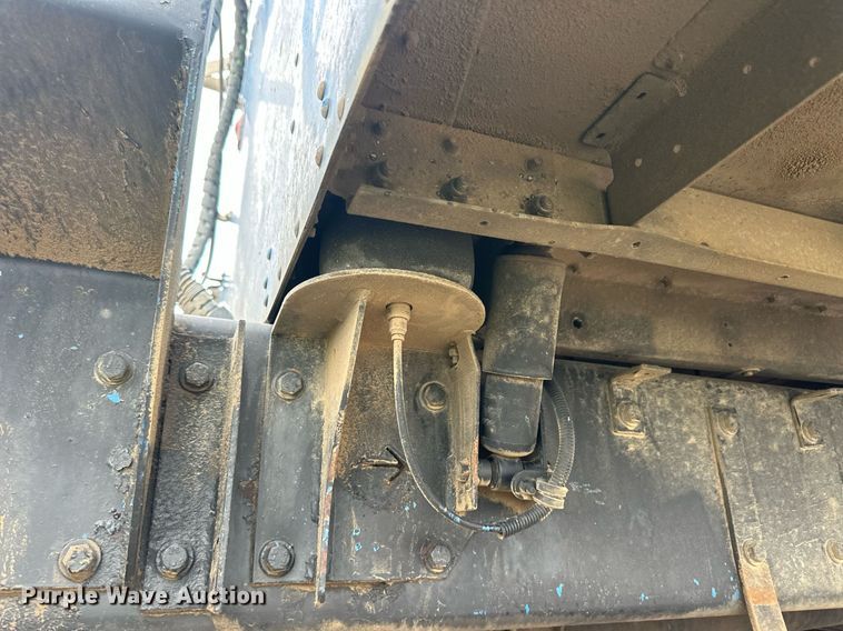 image for item EQ4711 1997 Kenworth T600 semi truck