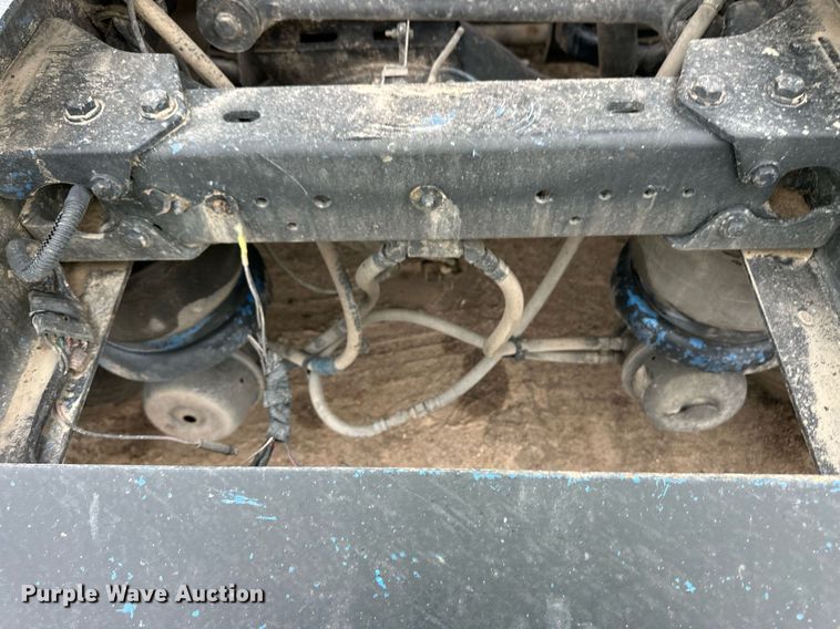 image for item EQ4711 1997 Kenworth T600 semi truck