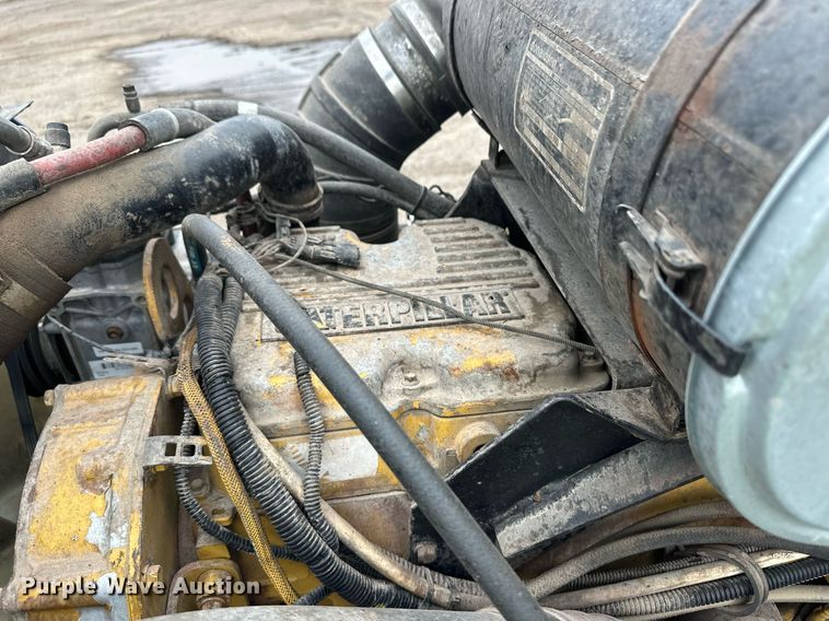 image for item EQ4711 1997 Kenworth T600 semi truck