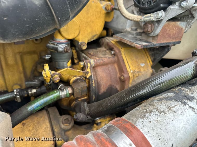 image for item EQ4711 1997 Kenworth T600 semi truck