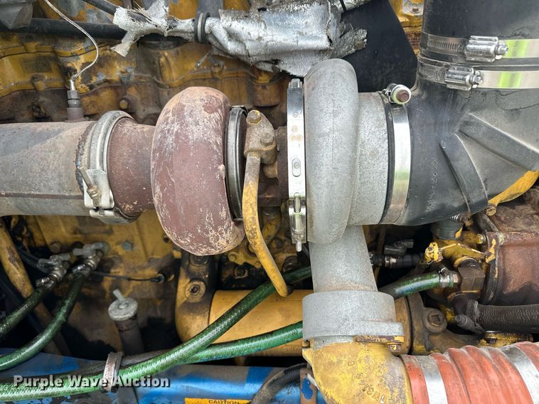 image for item EQ4711 1997 Kenworth T600 semi truck