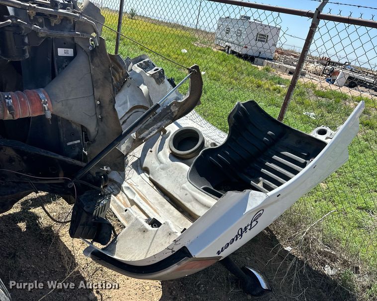 image for item EQ4789 2014 Freightliner Cascadia semi truck