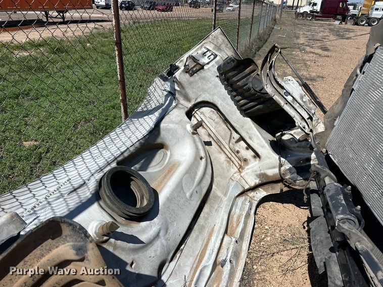 image for item EQ4789 2014 Freightliner Cascadia semi truck