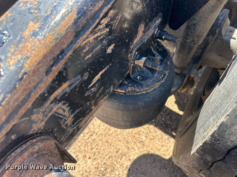 image for item EQ4789 2014 Freightliner Cascadia semi truck