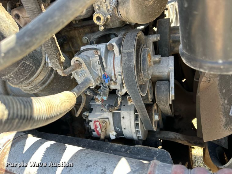 image for item EQ4789 2014 Freightliner Cascadia semi truck