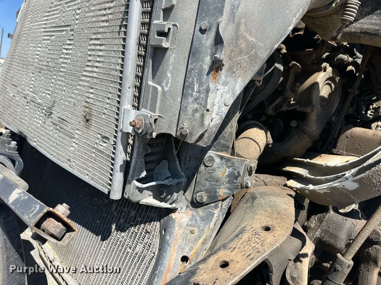 image for item EQ4789 2014 Freightliner Cascadia semi truck