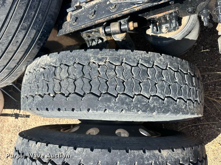 image for item EQ4789 2014 Freightliner Cascadia semi truck