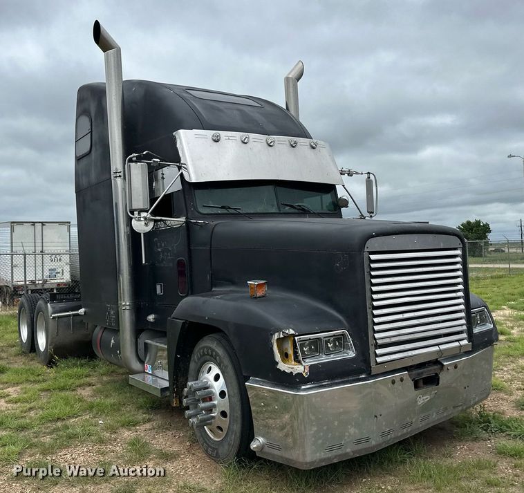 image for item EQ4860 1998 Freightliner FLD120 semi truck