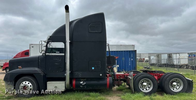 image for item EQ4860 1998 Freightliner FLD120 semi truck