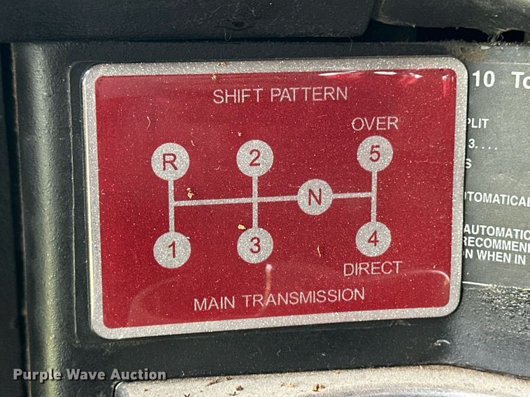 image for item EQ4860 1998 Freightliner FLD120 semi truck