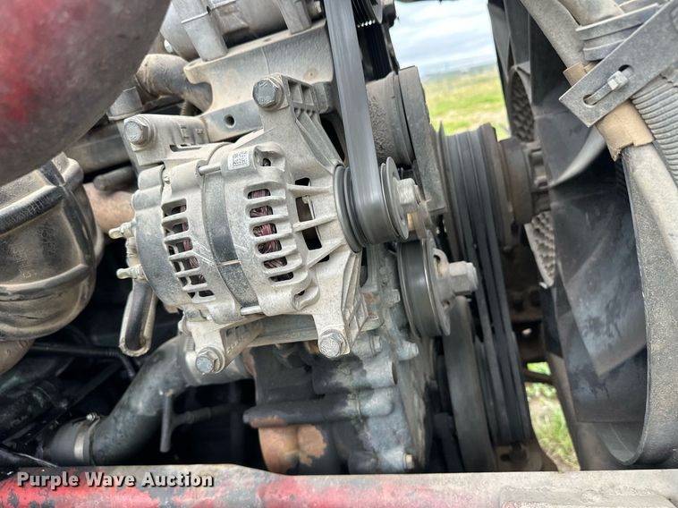 image for item EQ4860 1998 Freightliner FLD120 semi truck