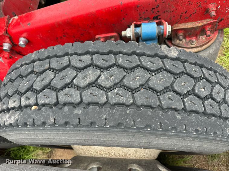 image for item EQ4860 1998 Freightliner FLD120 semi truck