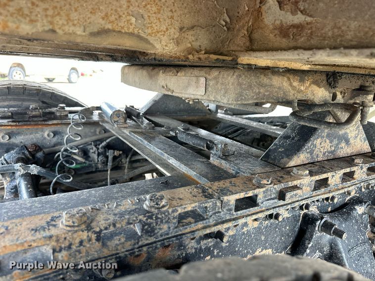 image for item EQ4861 1998 Freightliner FLD semi truck