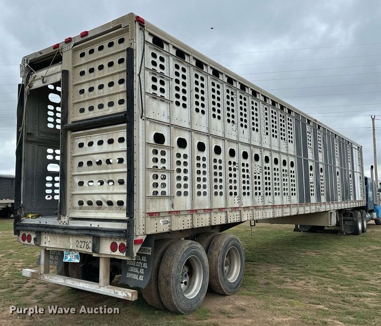 image for item EQ4862 1997 Wilson PSAL-303P livestock trailer