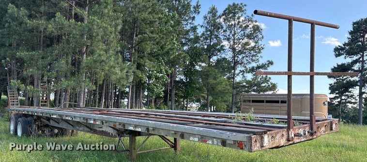 image for item ND9776 1985 Wilson flatbed trailer