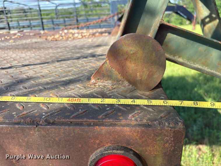 image for item ND9776 1985 Wilson flatbed trailer