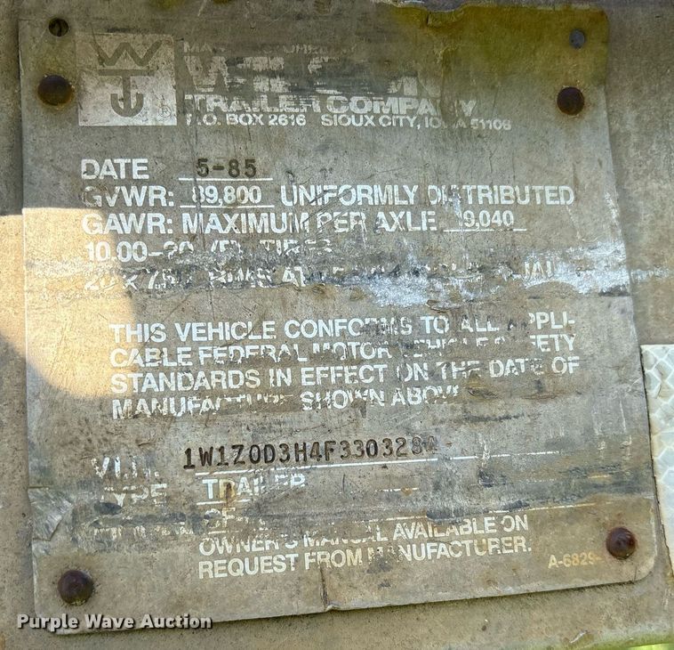 image for item ND9776 1985 Wilson flatbed trailer