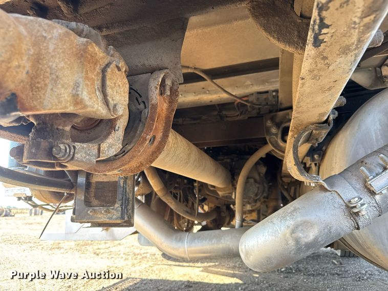 image for item NE9819 2007 Peterbilt 379 semi truck