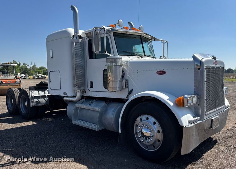 image for item NE9820 2007 Peterbilt 379 semi truck