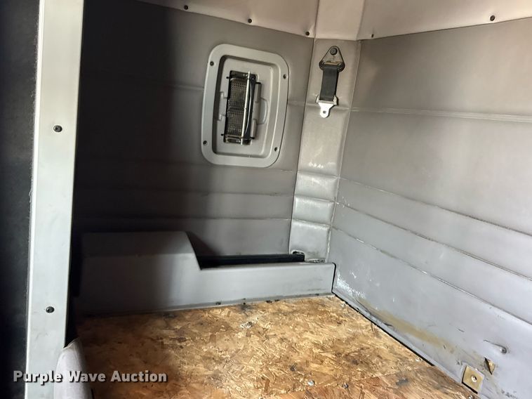 image for item NE9820 2007 Peterbilt 379 semi truck